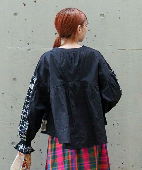 ASEEDONCLOUD 刺繍デザイン ヘリンボーン ウール ブラウス S AZUL BY MOUSSY | ステッチデザインニットトップス (ニット