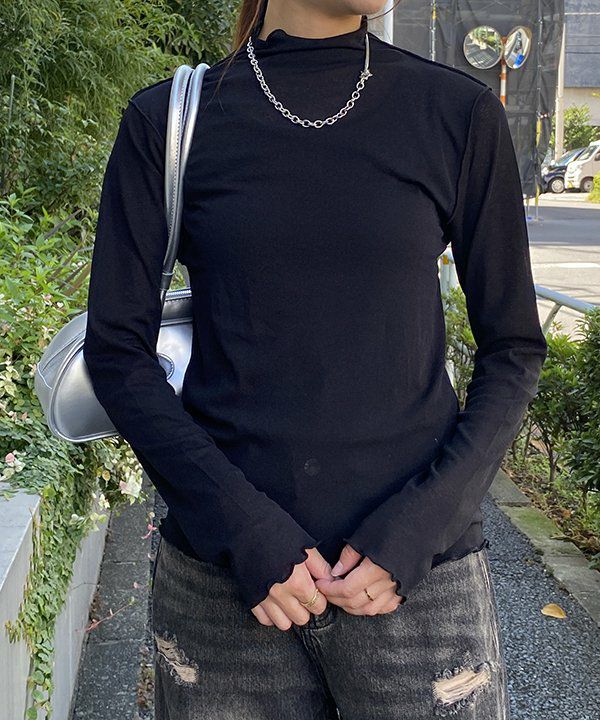 ブラック