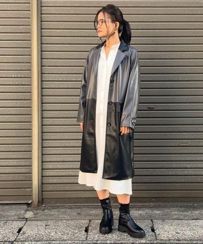 バイカラーＶレザーコート