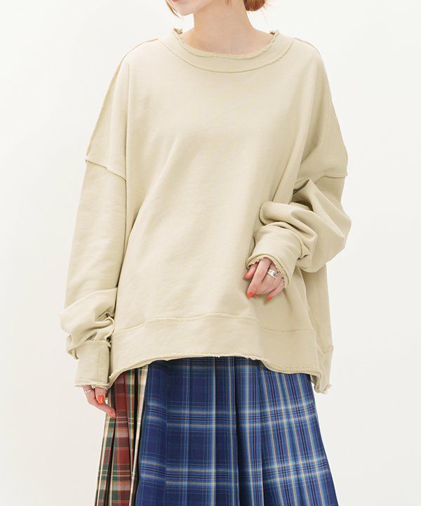 ベージュ