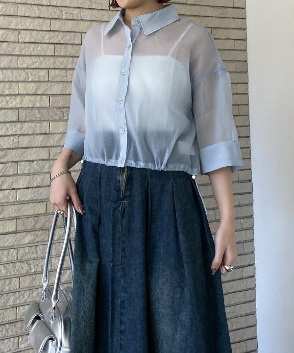 ブルー