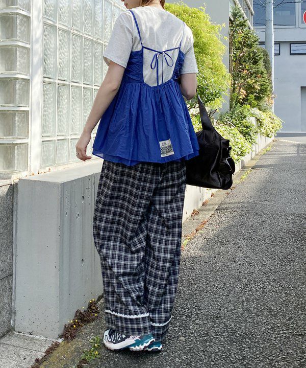 アカ