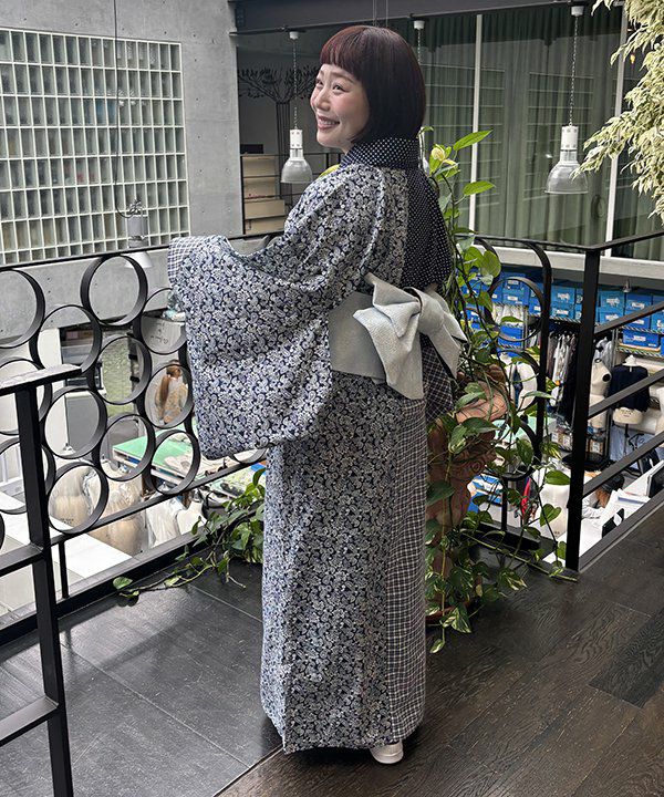 ネイビー　着丈148ｃｍ