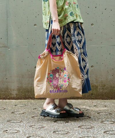花ベアロイド刺繍バッグ