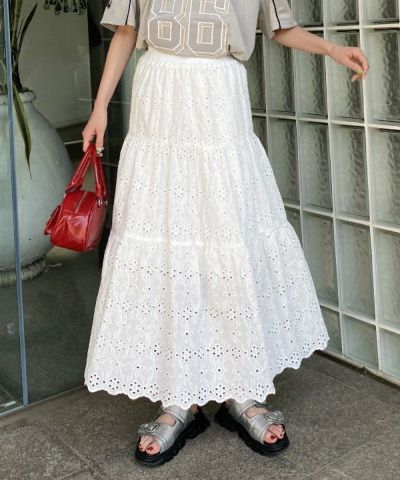 ふんだんレース刺繍ＳＫ