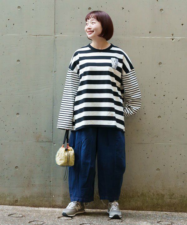素朴で可愛いらしい大漁旗からのパンツです。 素朴で可愛い大漁旗を柿渋染をしたパンツです。 - メルカリ