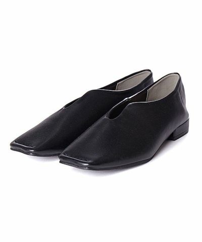 トゥステッチパンプ