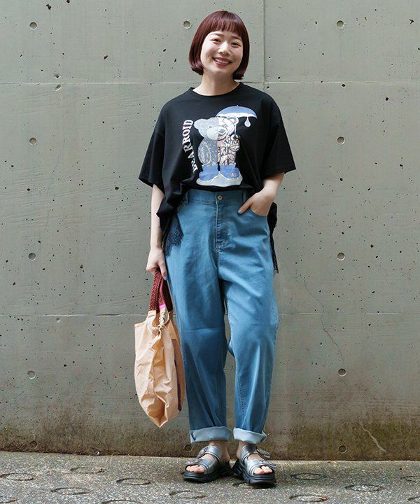 ブルー