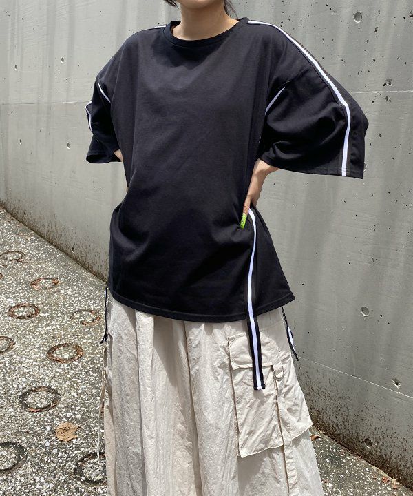 ブラック