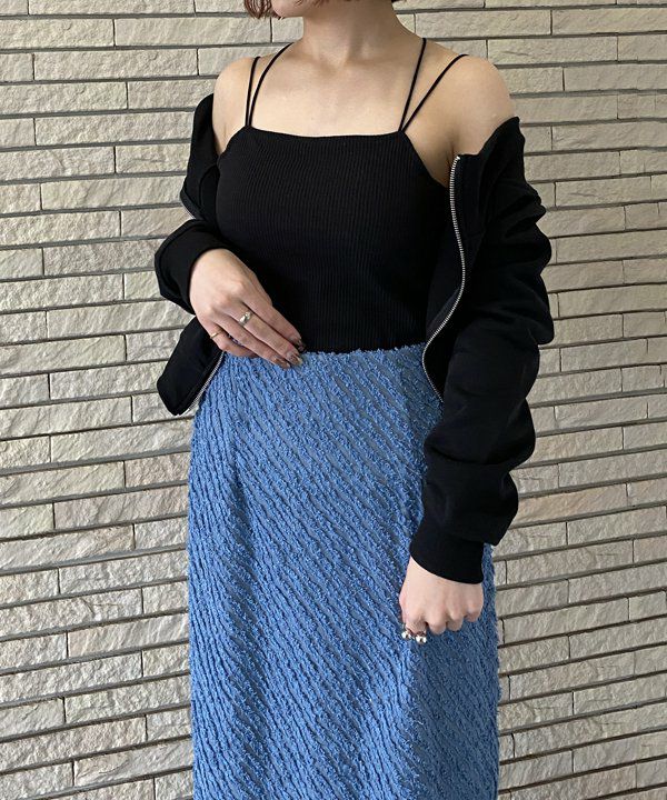 ブラック