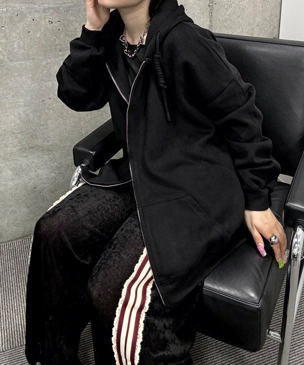 ブラック
